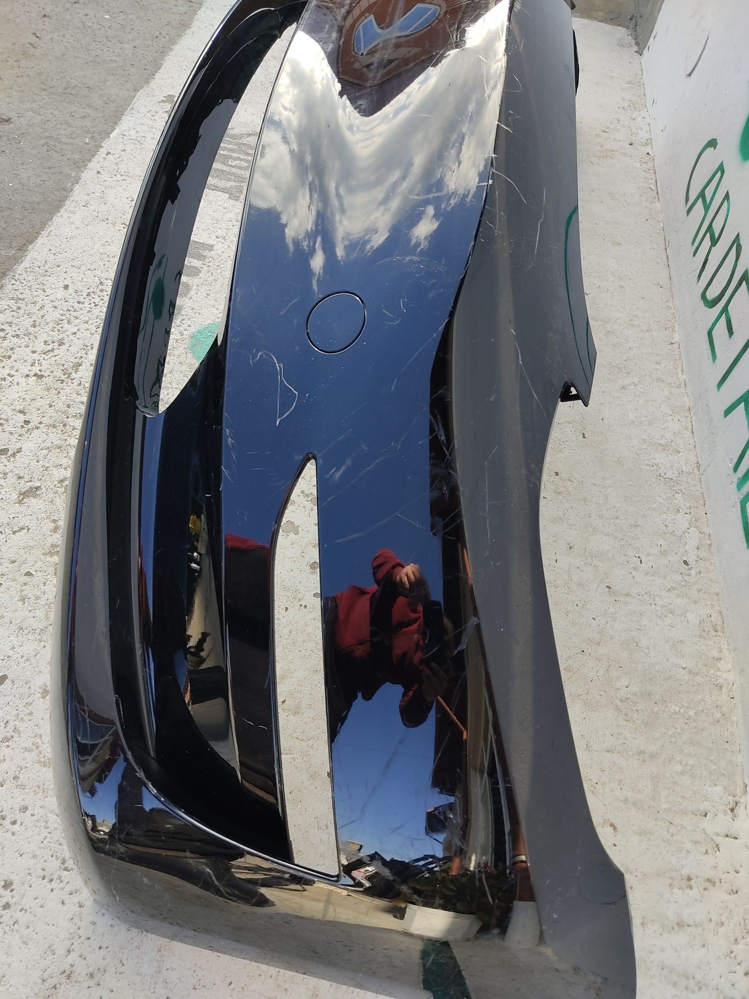 Передній бампер Tesla model 3 рестайл без партронікіа