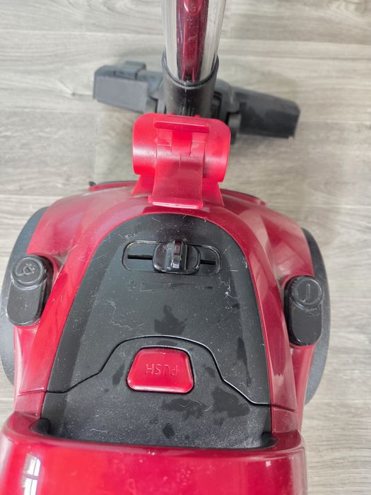 Продам пилосос Bosch