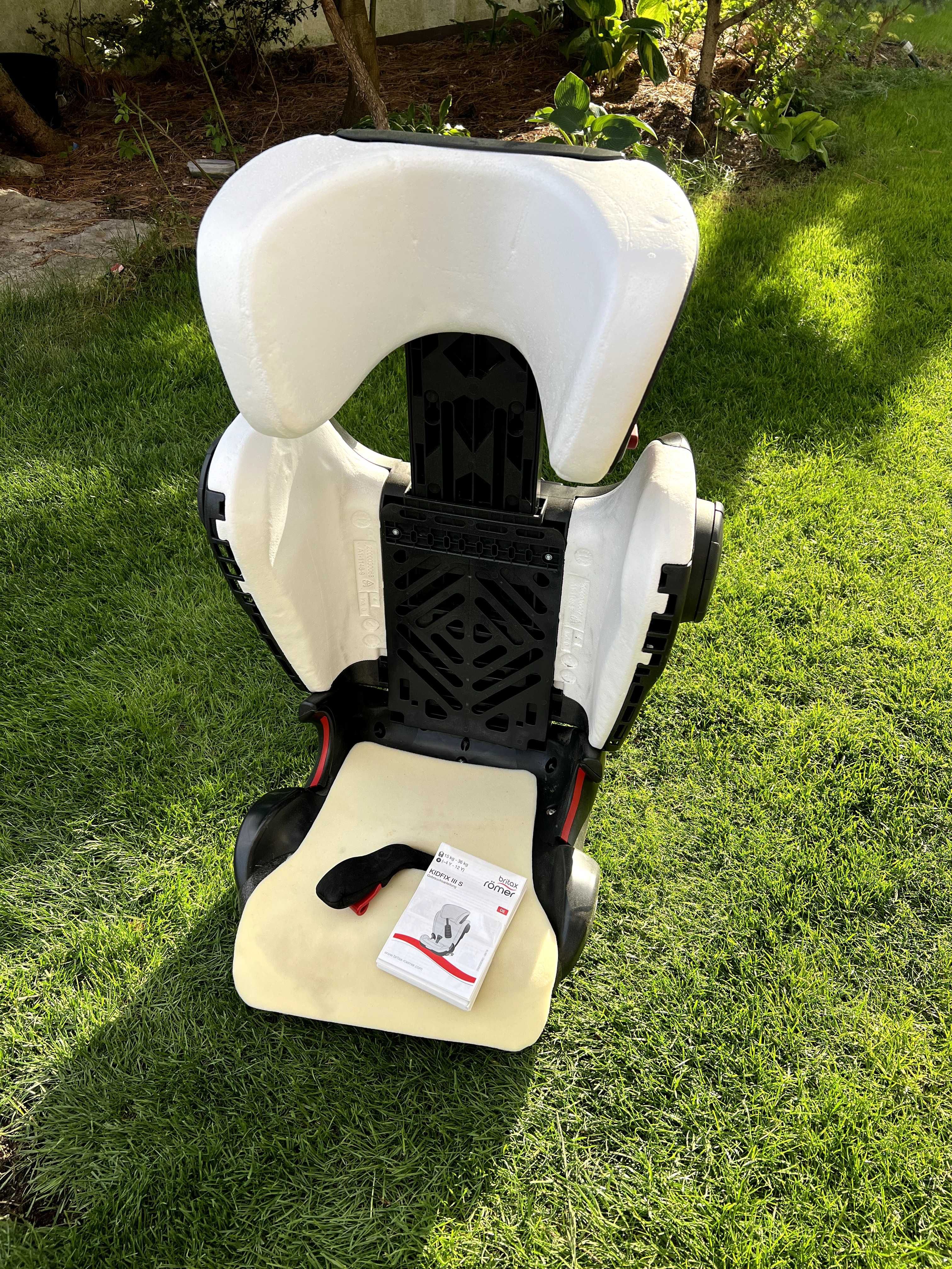 Fotelik samochodowy Britax Romer Kidfix III  15 - 36kg Isofix