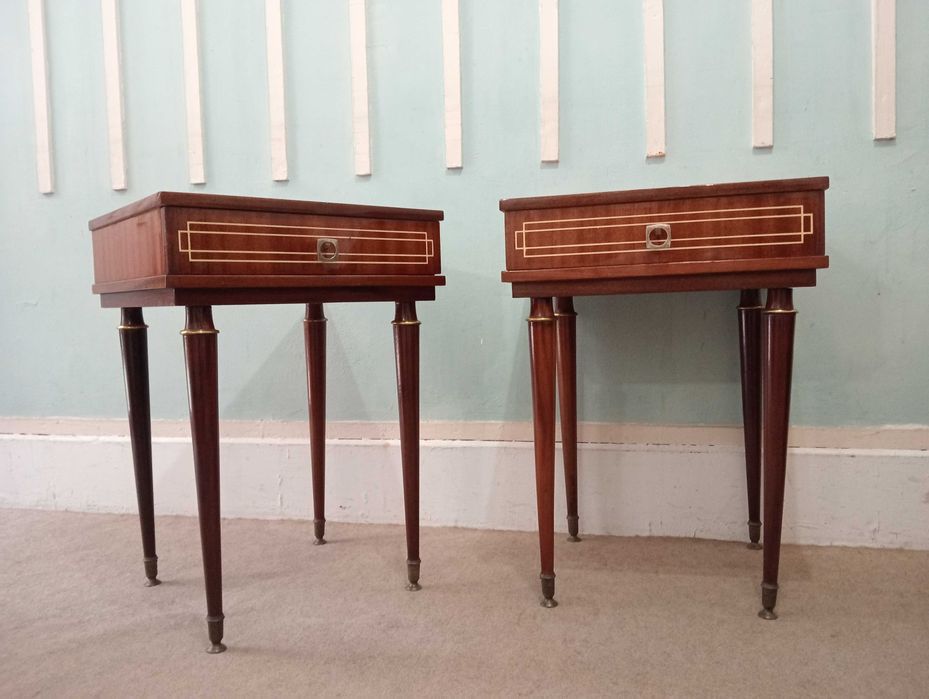 Par de mesas de cabeceira - Vintage