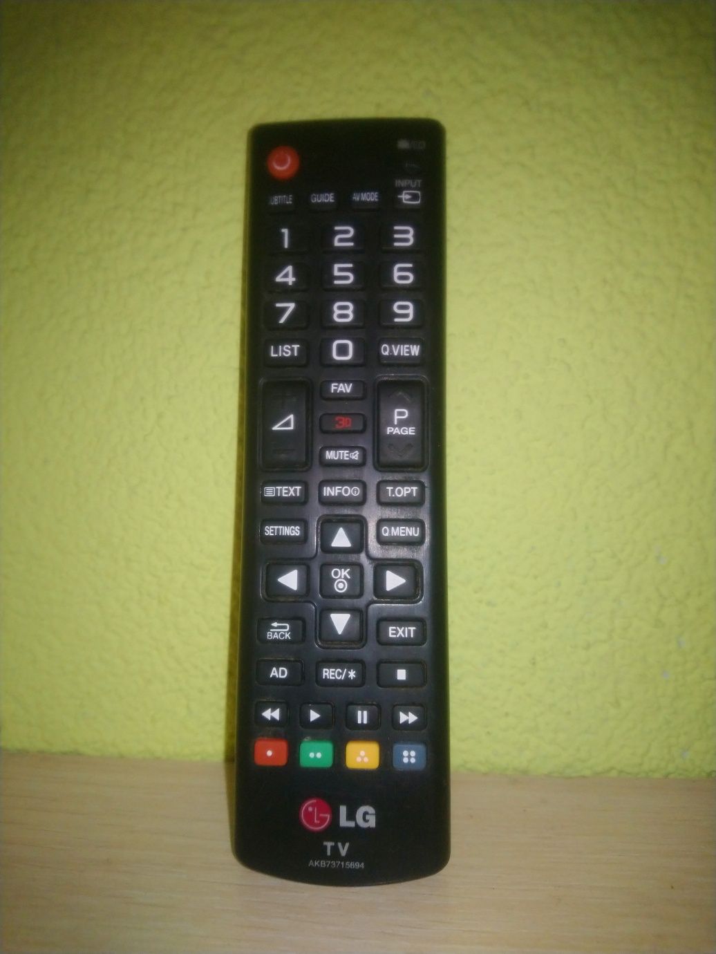 Pilot do tv LG SMART tv 3D AKB7371