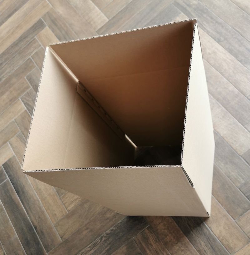 Nowe opakowania tekturowe pudełka kartonowe 25 x 28 x 33 cm 10 sztuk