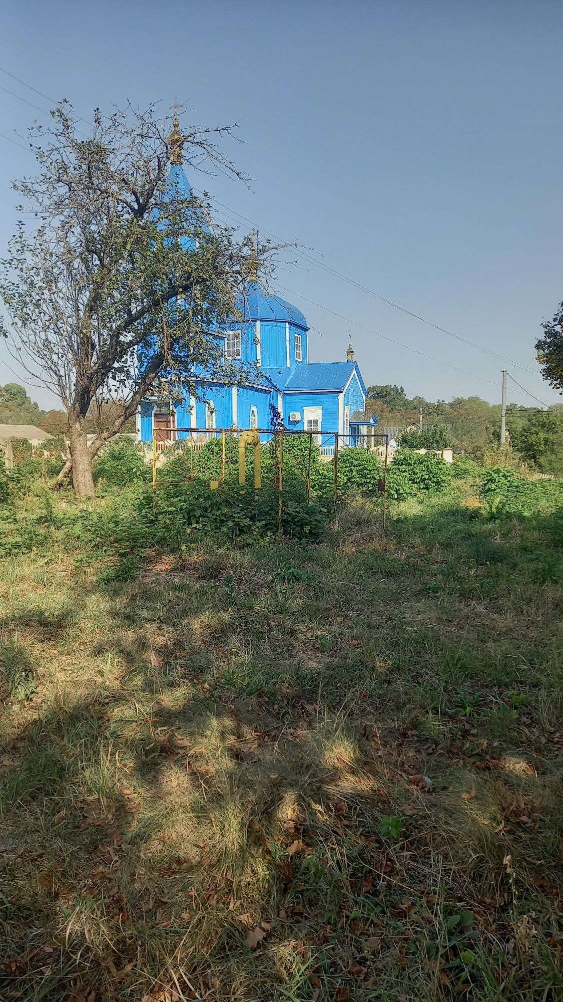 Продам земельну ділянку під будівництво в с.Левкові