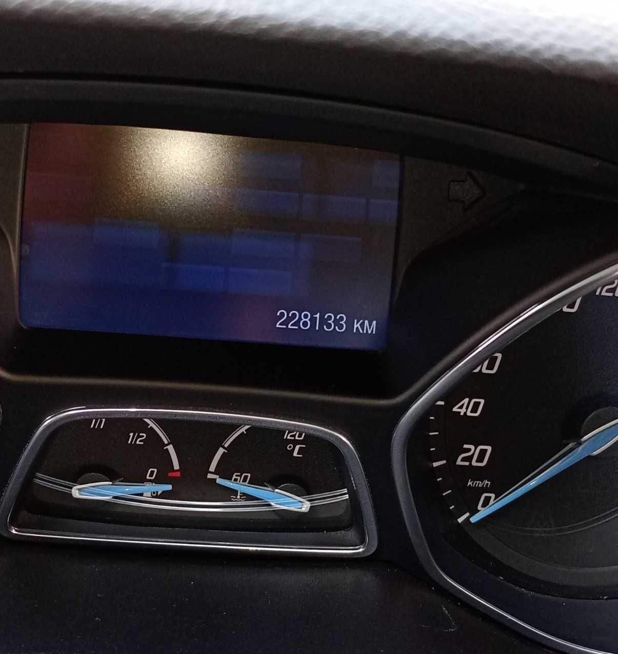 Продам FORD focus III Titanium