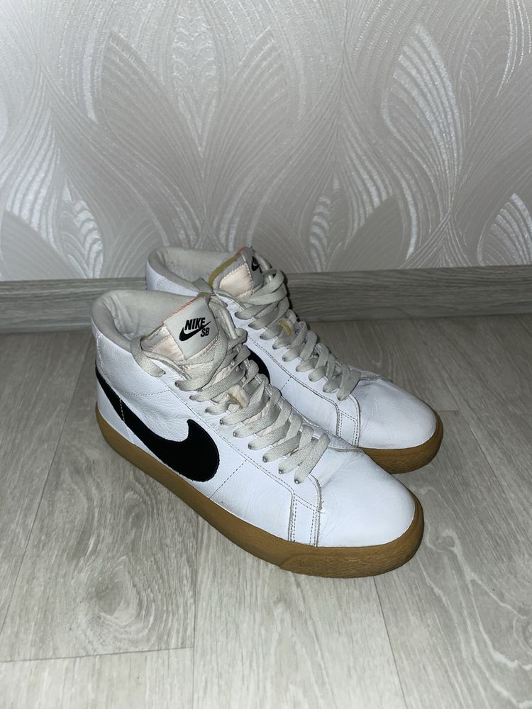 Nike SB Zoom Blazer Mid ISO
