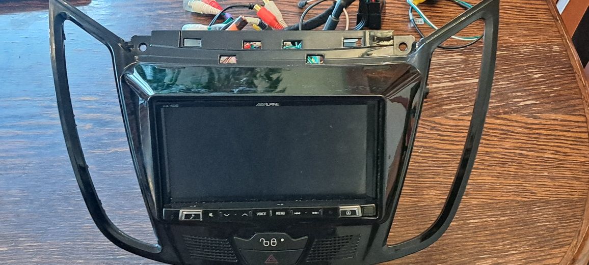Radio Alpine 702D