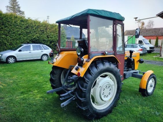 Ursus C-330 Ciągnik rolniczy