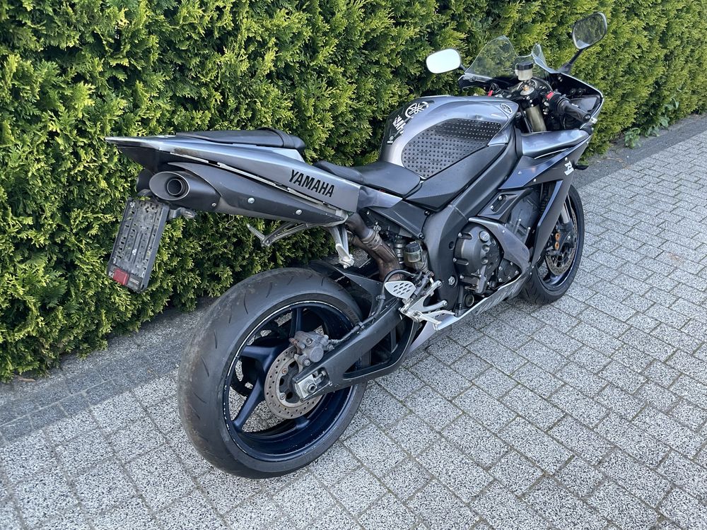 Yamaha R1 RN12 2006