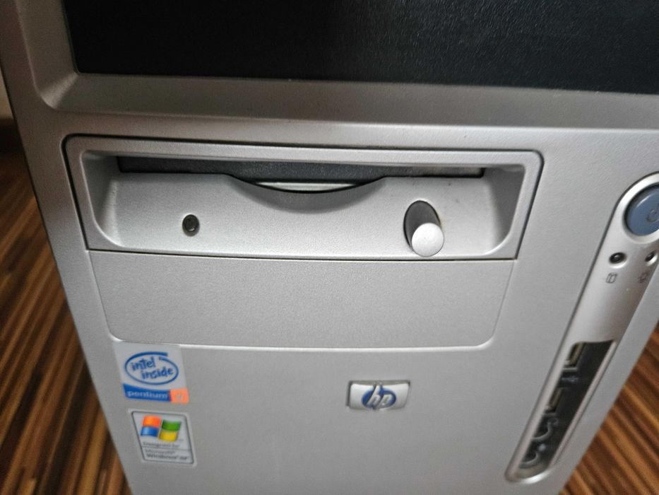 Komputer stacjonarny jak na zdjeciu tanio