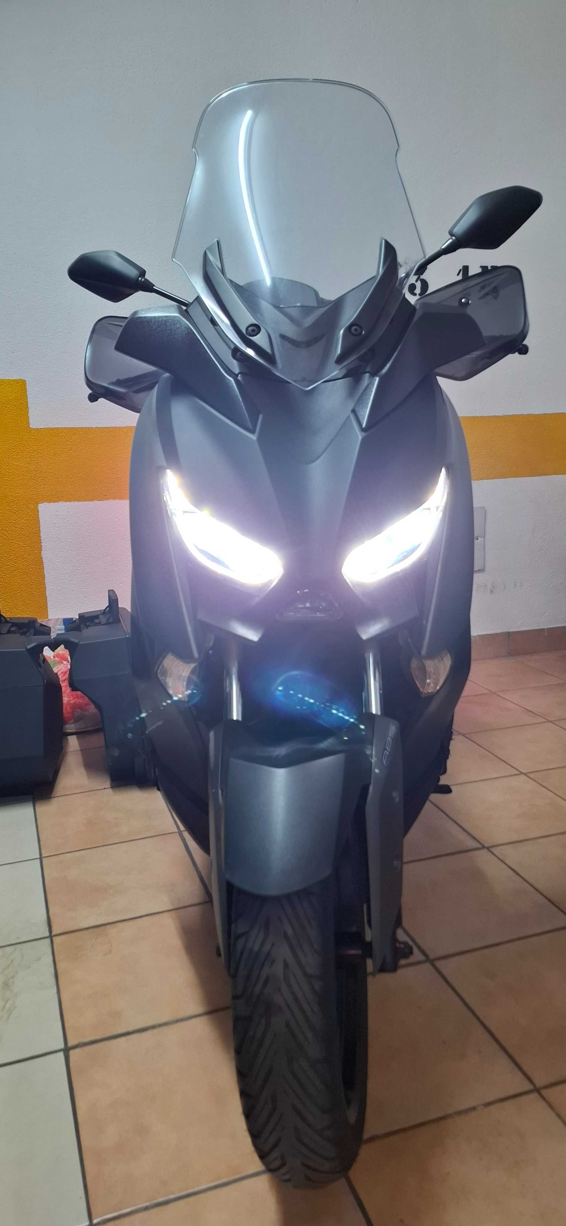Scooter Yamaha X-Max 300