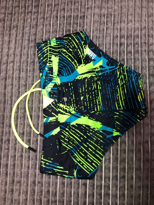 Яскраві чоловічі плавочкі