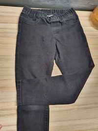 Spodnie czarne dżinsy rozmiar 152