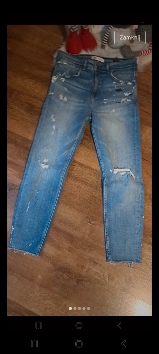 Nowe jeansy slim z efektem farby  zara
Miekkie i wygodne