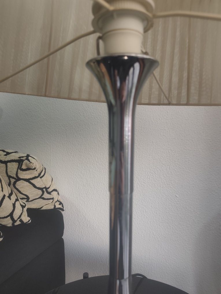 Candeeiro de mesa