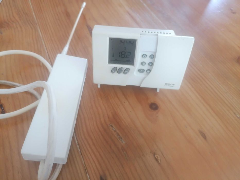 Vendo caldeira gasoil roca bidon gasoil 1000 l e termostato  roca