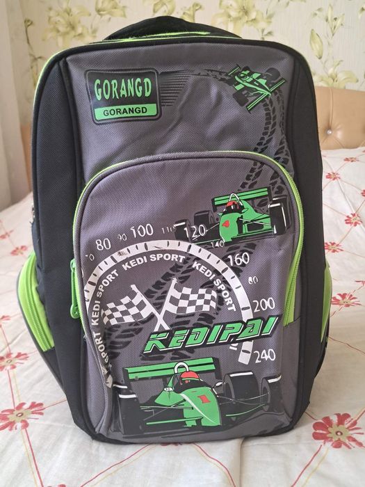 Шкільний рюкзак б у в гарному стані