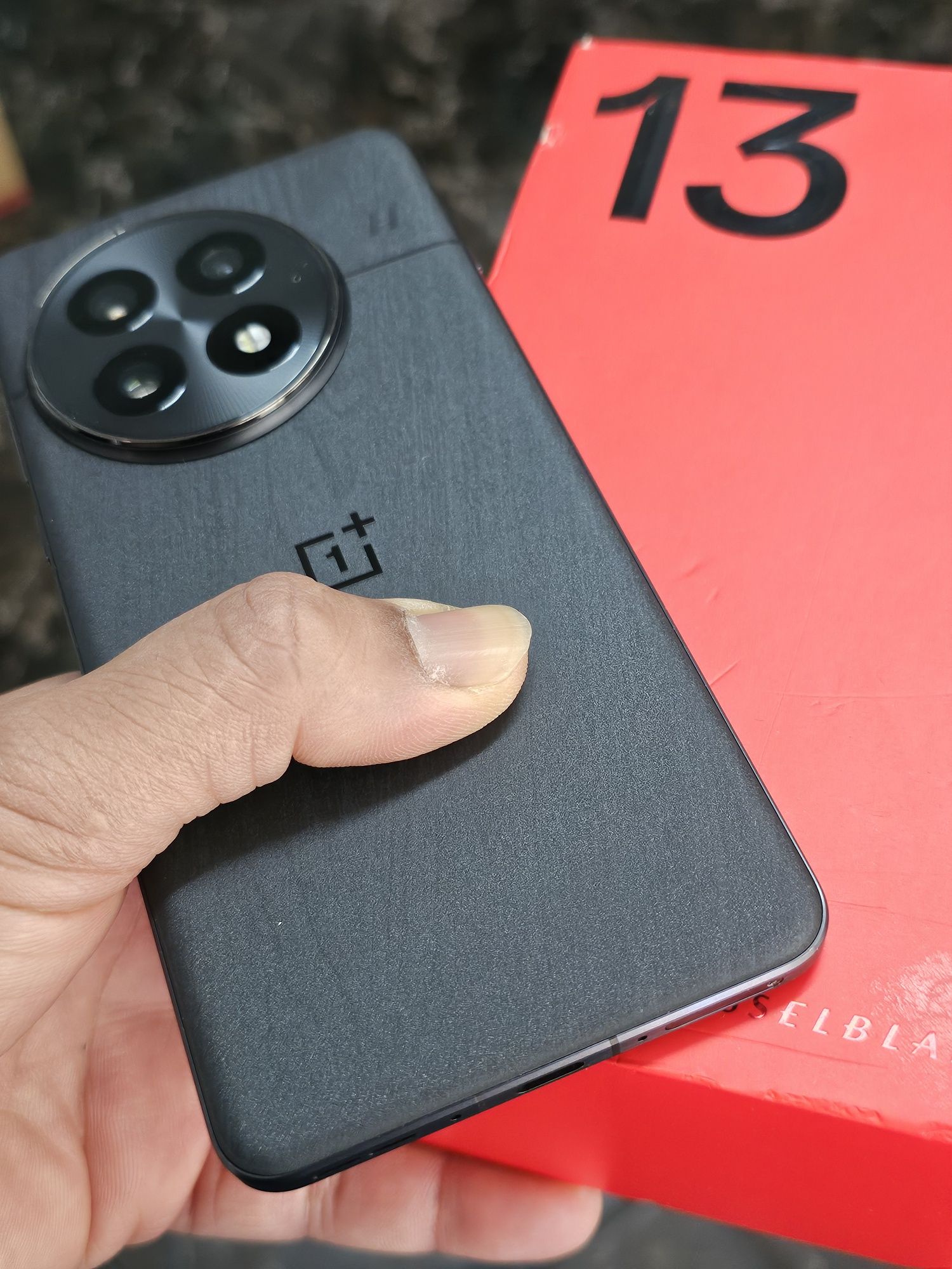 One plus 13..256/12gb