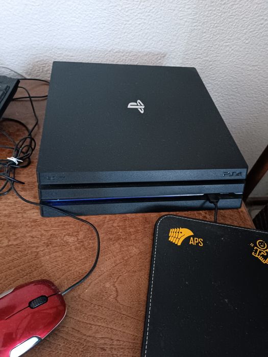 PS4 pro 500 GB TUDO A FUNCIONAR