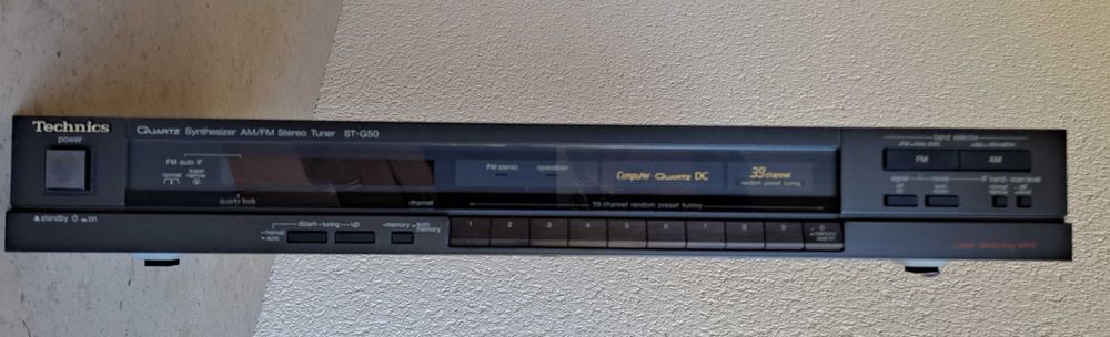 Sintonizador vintage AM/FM marca TECHNICS, modelo ST-G50