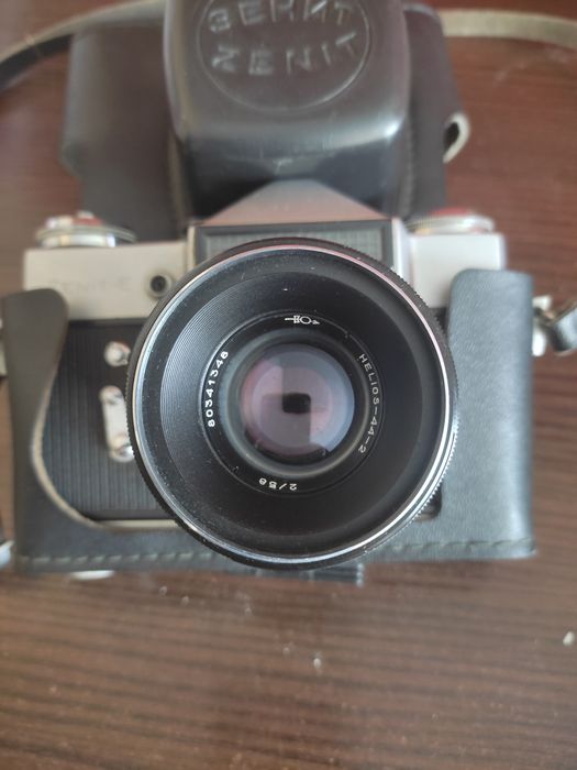 Фотоапарат зенит-е