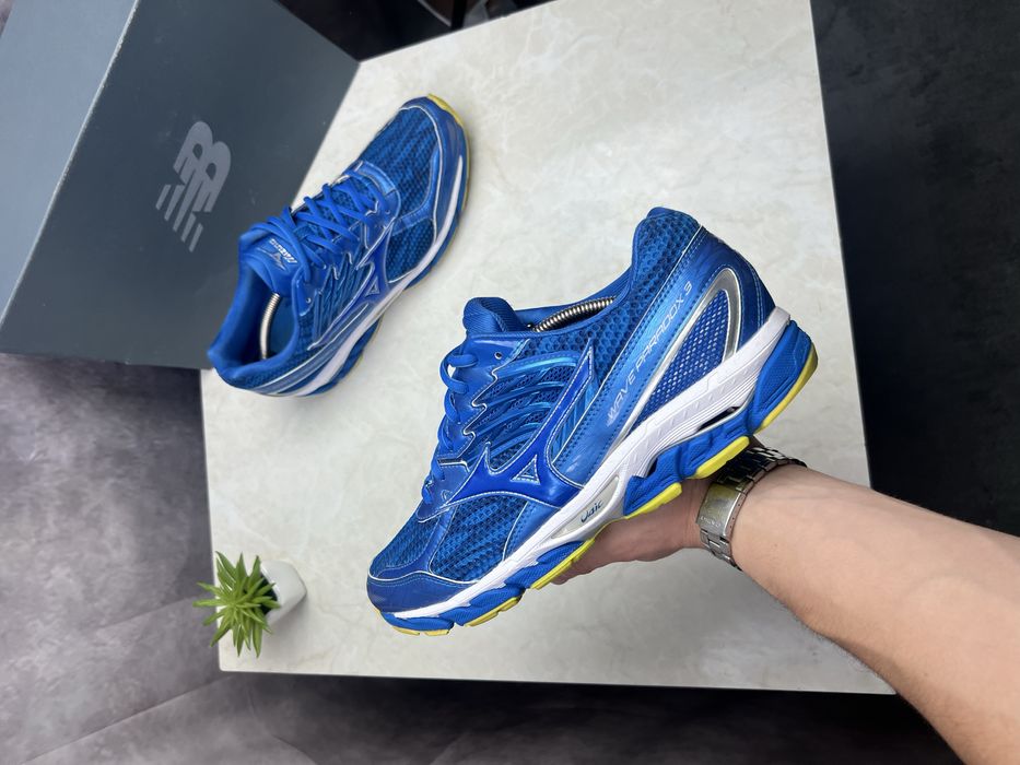 Кроссовки Mizuno Wave Paradox Розмір 44.5 Original Взуття