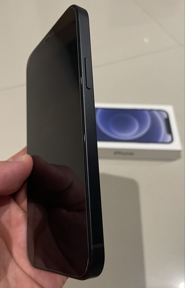 iPhone 12 64gb em bom estado