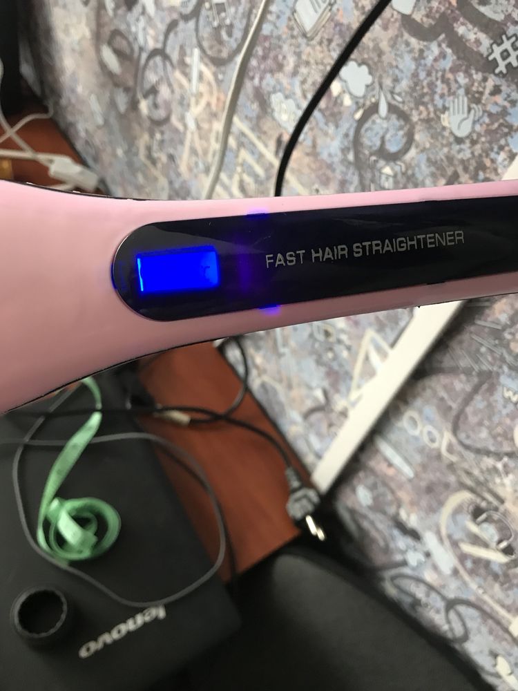 Электрическая расческа-выпрямитель  Fast Hair Straightener HQT906