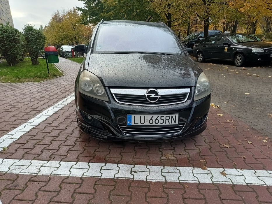 Opel Zafira 2,0 Turbo benzyna OPC Line 200KM