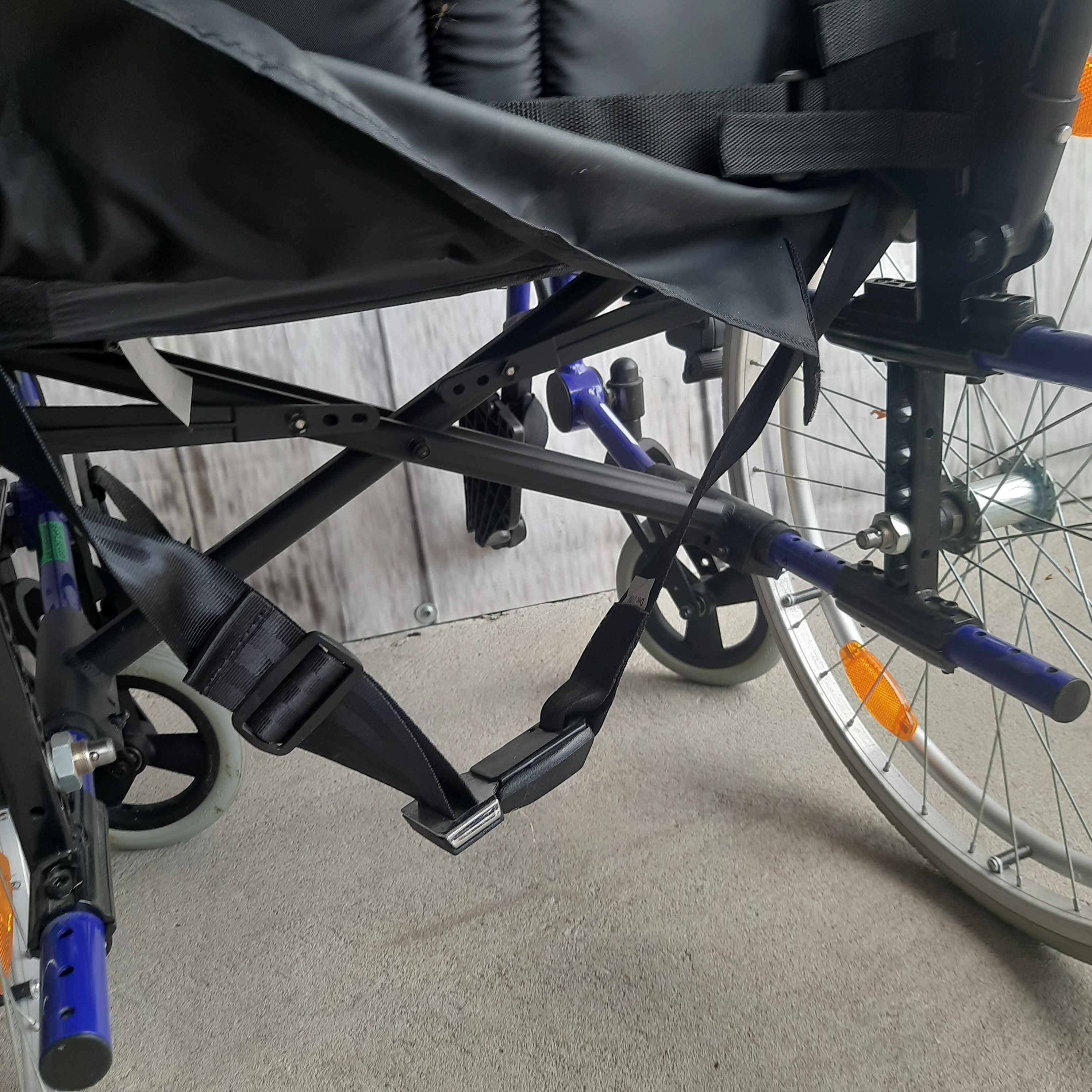 wózek inwalidzki  /  539