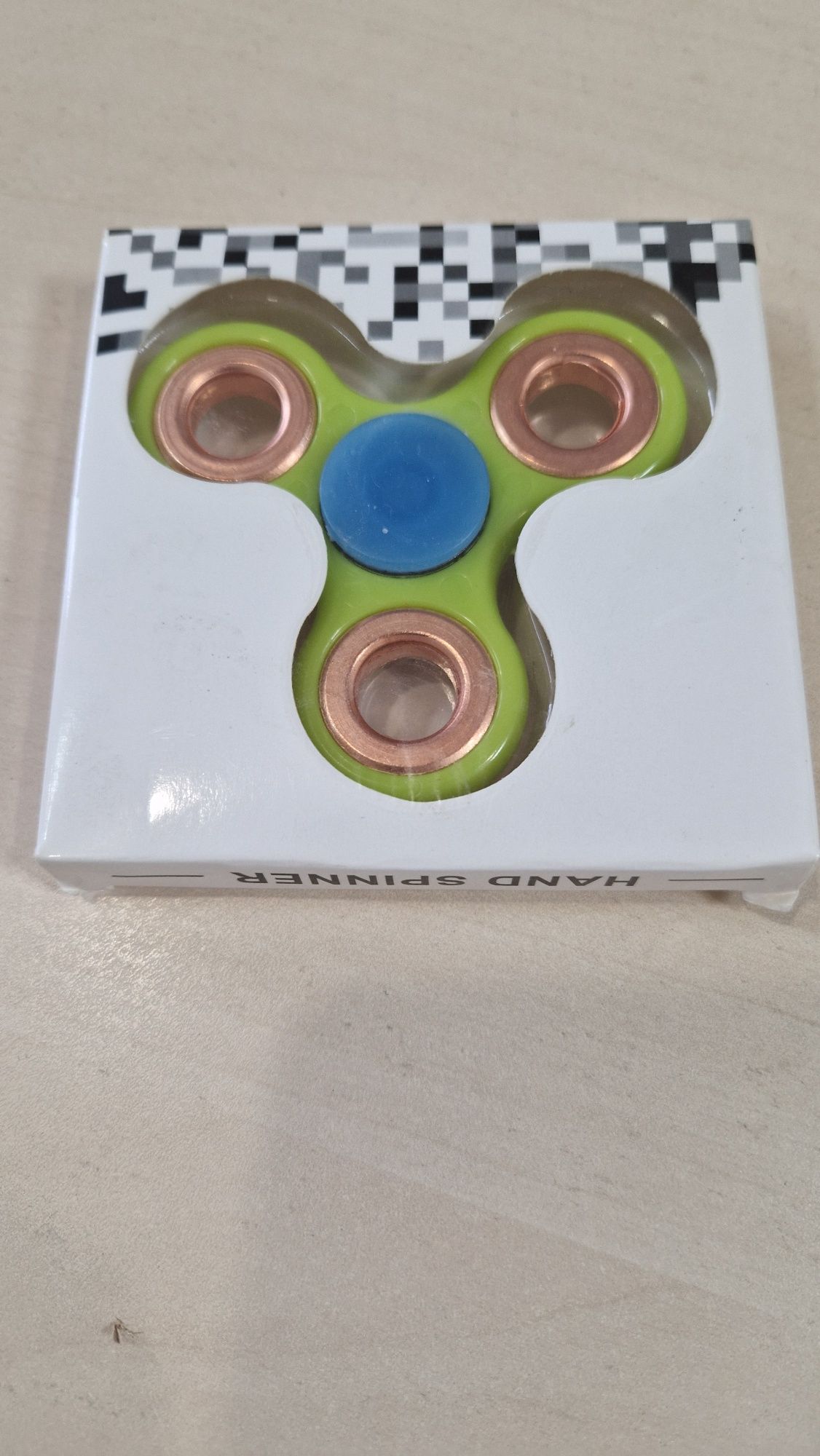 Nowy hand spinner