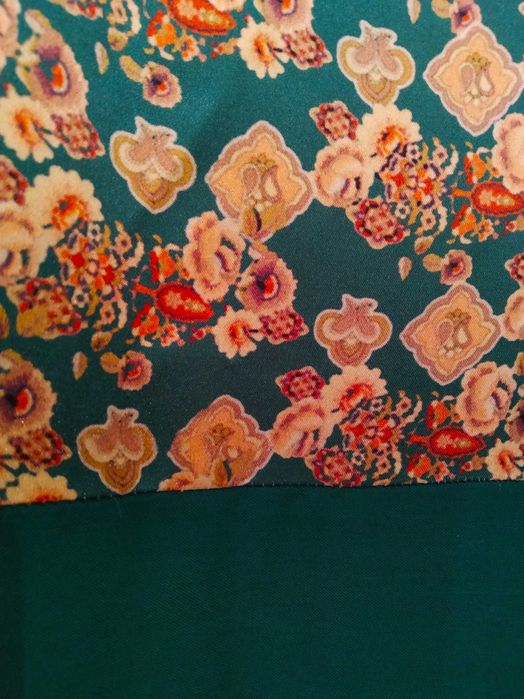 Женское длинное праздничное платье