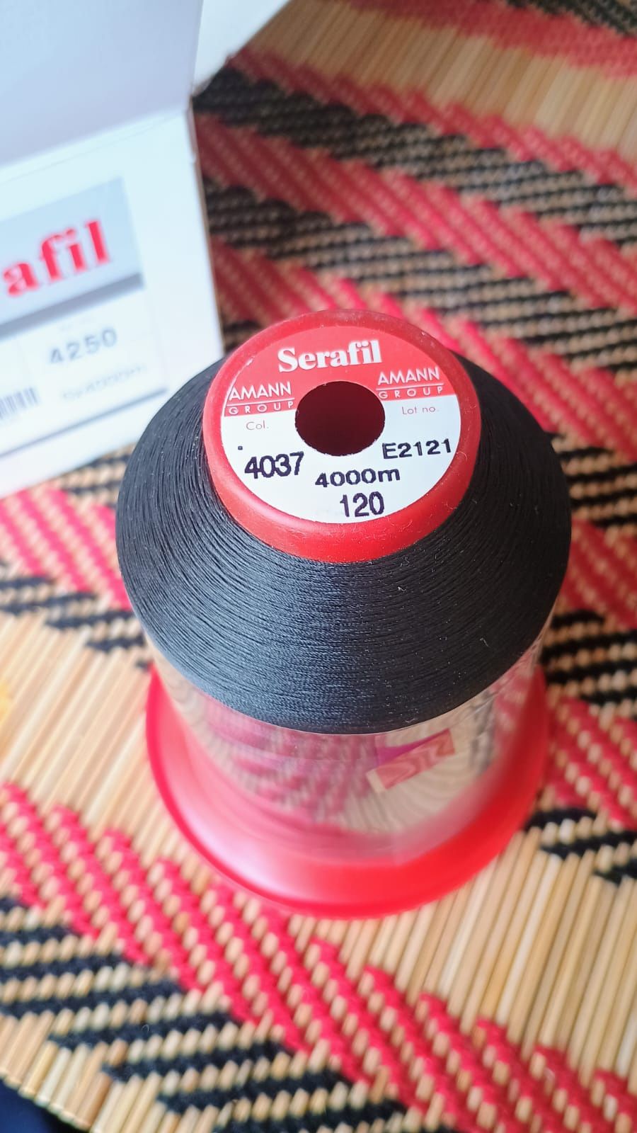 Sprzedam nici AMANN SERAFIL