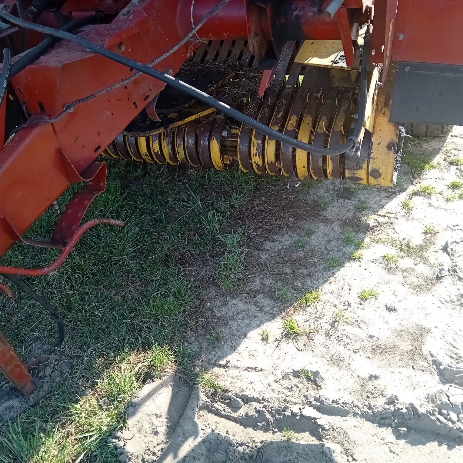 Podbieracz do prasy new holland