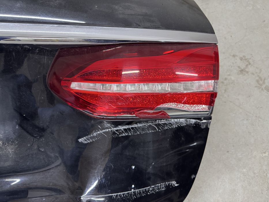 Мерседес W213 S213 задня ляда. Скло, моторчик щітки, електро замок