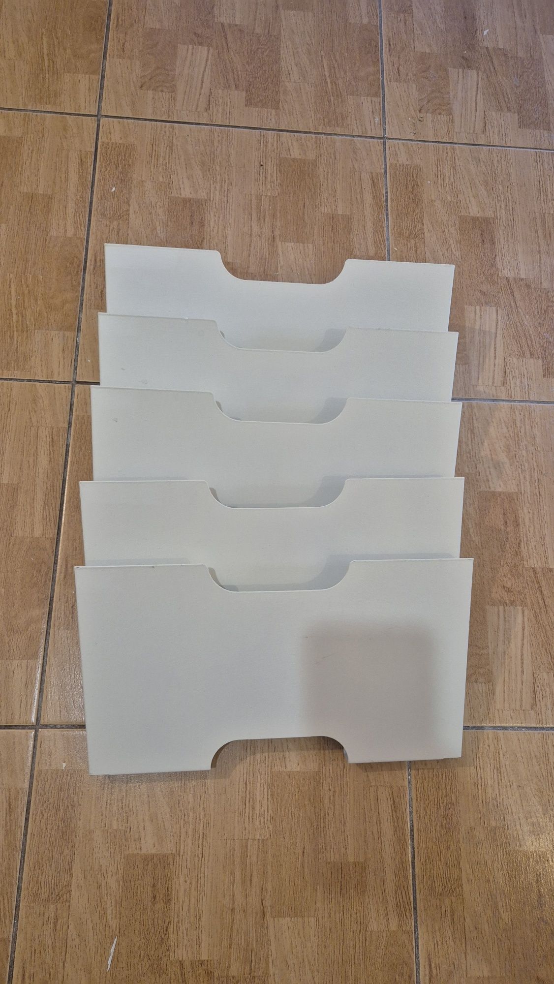 IKEA KVISSLE Półka ścienna na gazety LISTY organizer