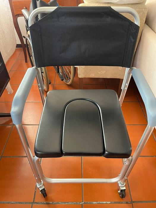 Cadeira Sanitária