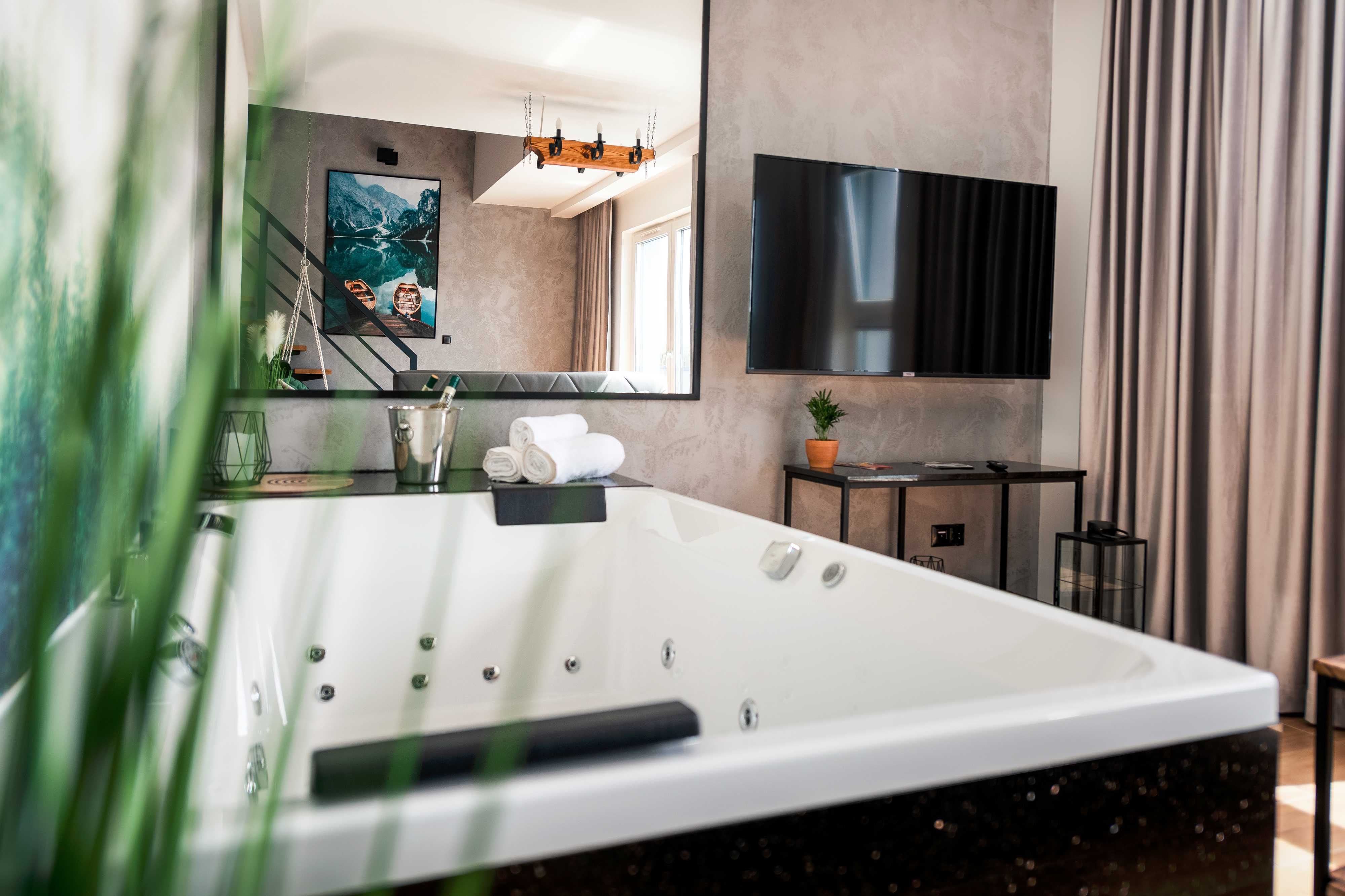 Apartament, mieszkanie z jacuzzi na wynajem, prezent, majówka