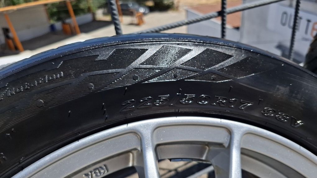 Jantes c/pneus 5x112 225/50R17