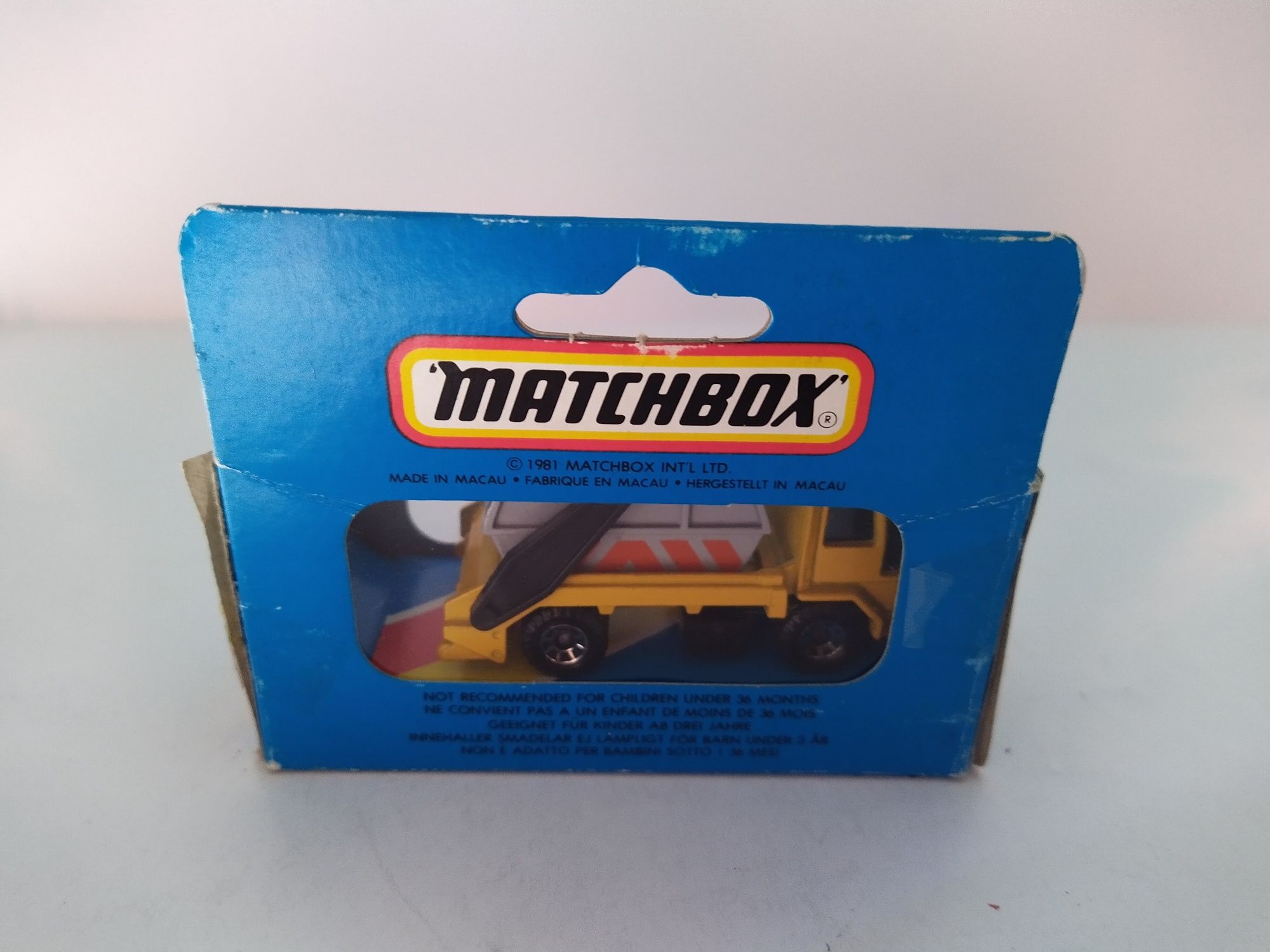 Ford Camion Container MB 40 Matchbox pudełko