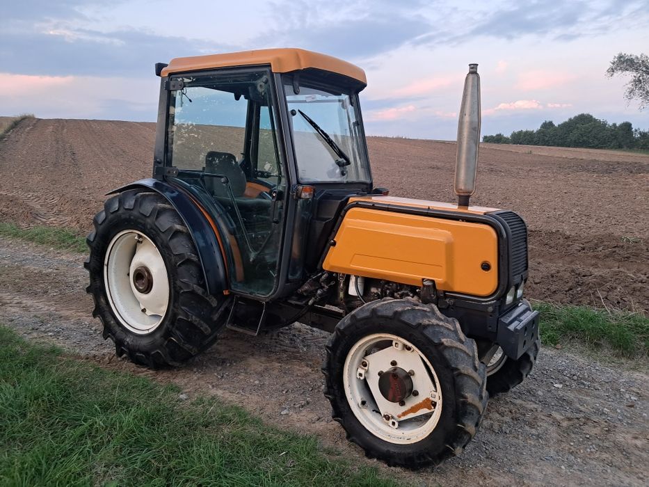 Renault 8014 sadownik 4x4