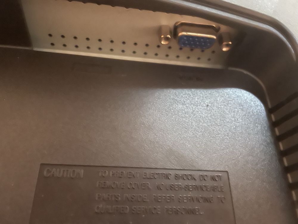 Монітор 19" Samsung 943N