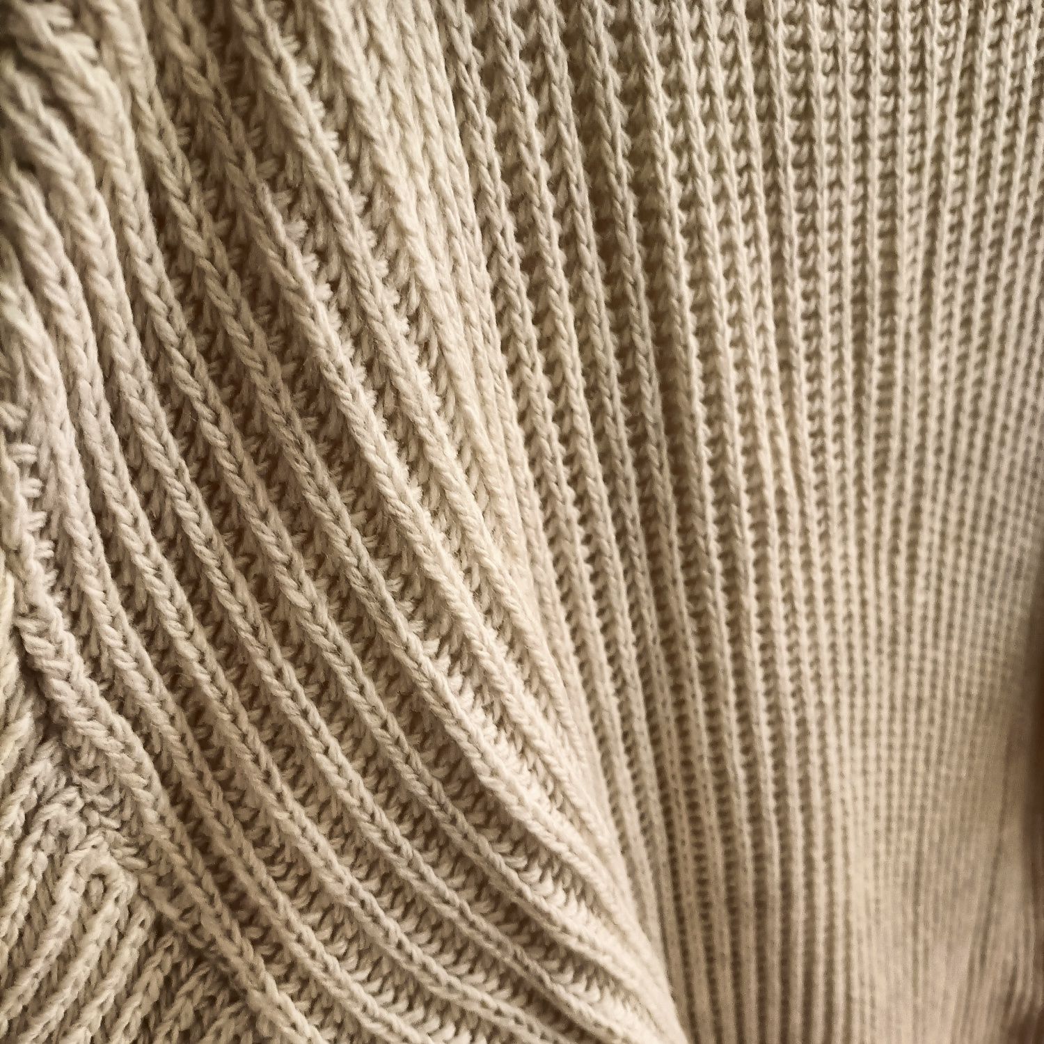 Vestido de malha bege nunca usado