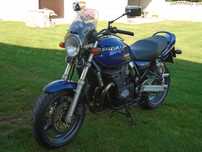 Suzuki gsx 750 inazuma