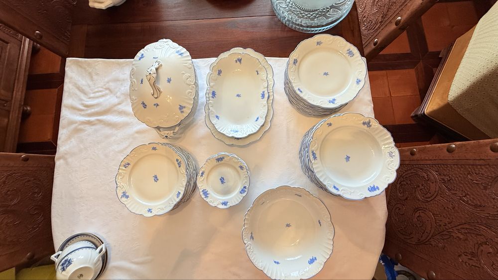 Servico jantar Vista Alegre completo