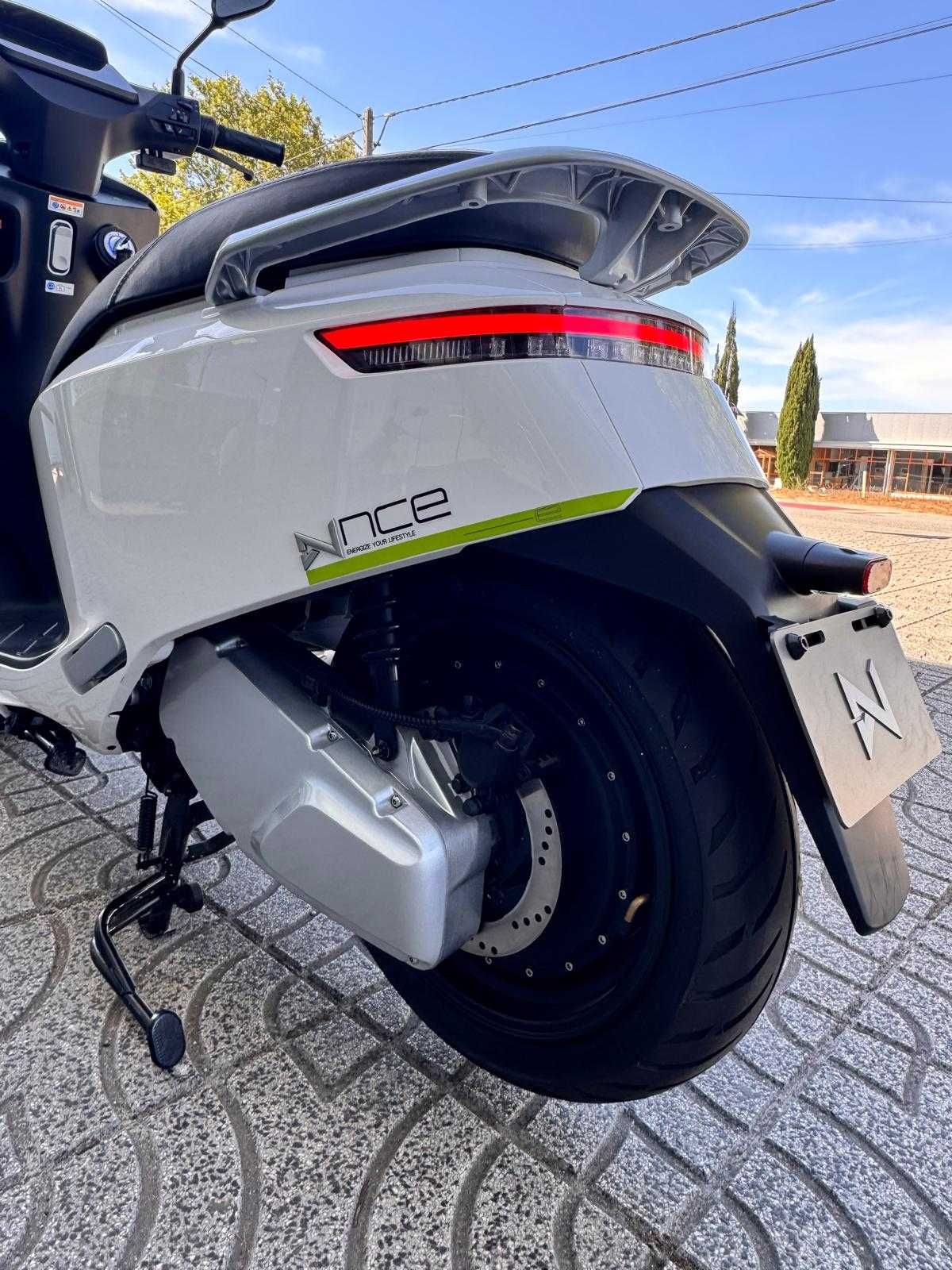 Scooter Elétrica Nmoto NCE S