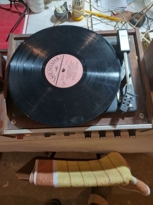 Проигрыватель винила Akords 2