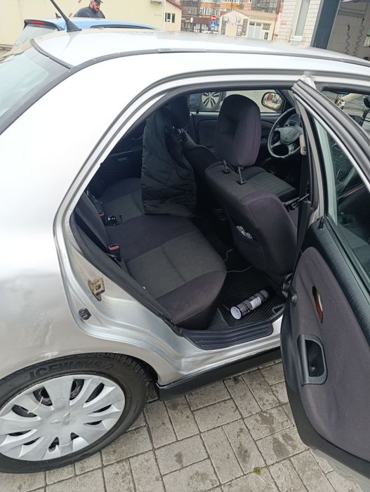 Продам Mitsubishi Carisma