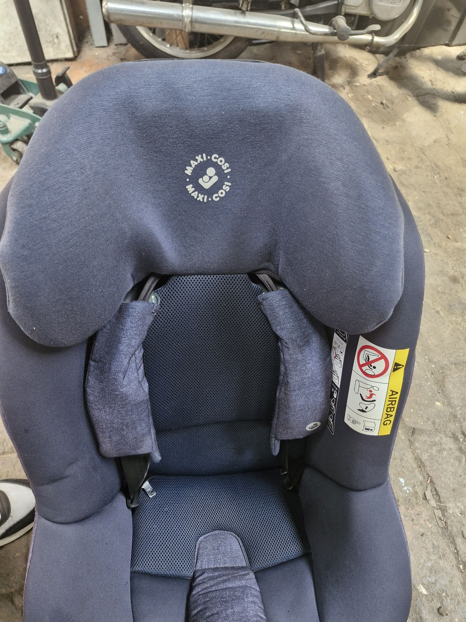 Fotelik maxi Cosi beryl ISOFIX jak nowy