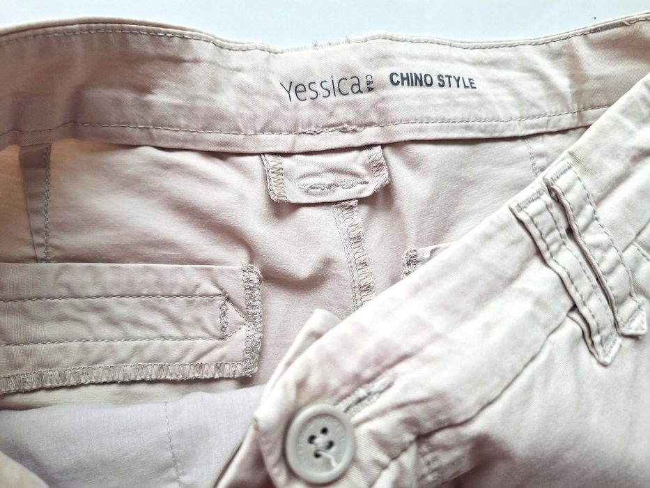 Beżowe bawełniane spodnie chino C&A r.36