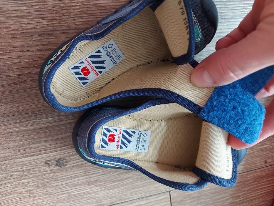 Kapcie 23 Elefanten 15cm do żłobka NOWE